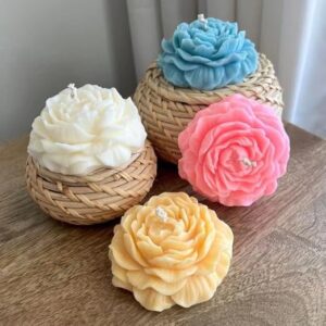 Handcrafted Soy Wax Candle with Floral Fragrance and Petals